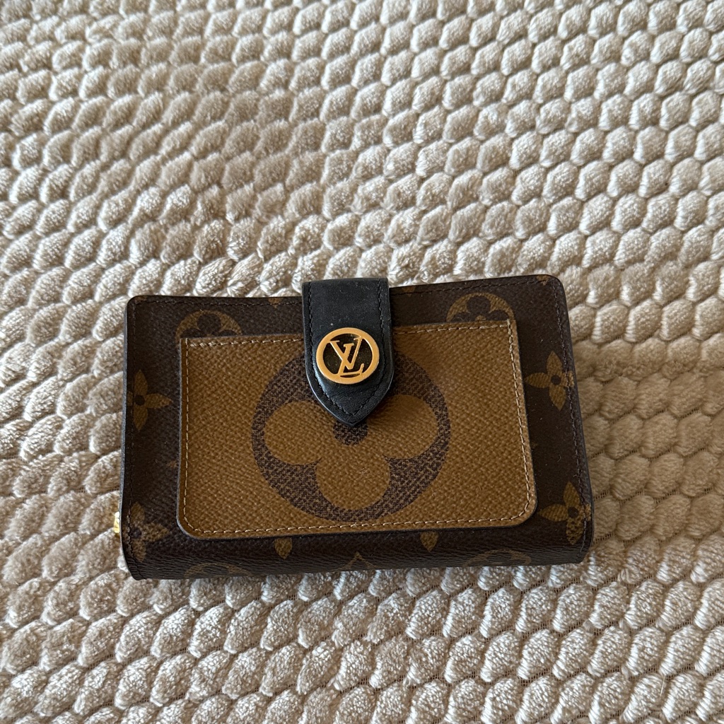 The Juliette Wallet Is Crafted From Iconic Monogram Canvas The Juliette Wallet Is Crafted From Iconic Monogram Canvas